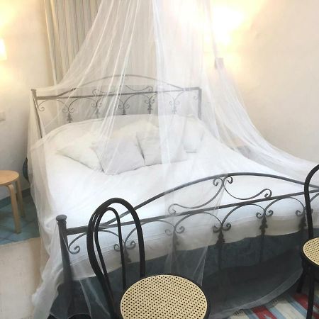 Bouganville Katánie Exteriér fotografie