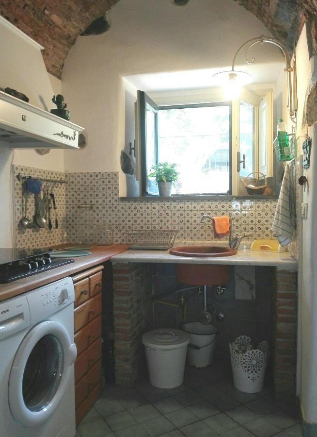 Bouganville Katánie Exteriér fotografie